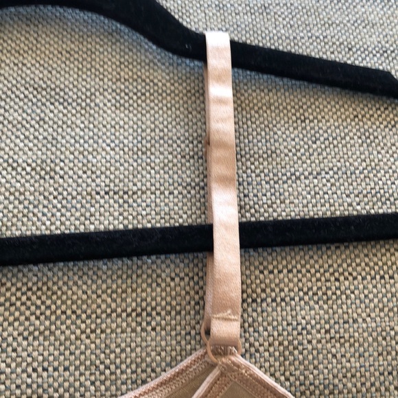 NWOT- slimming formed Cami  $15 - Picture 7 of 7